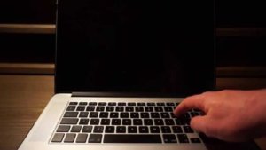 Comment réinitialiser la PRAM ou la NVRAM