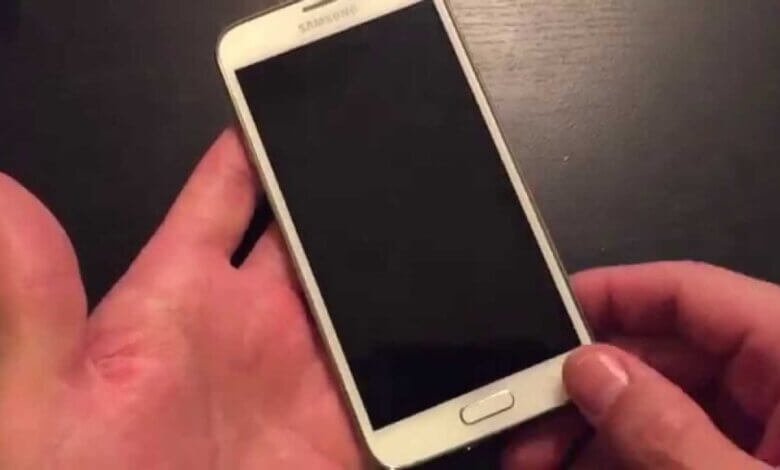 Comment résoudre le problème d’écran noir d’un smartphone Android ?